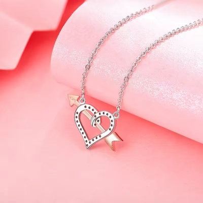 YASVITTI OEM ODM Alta Qualità 925 Sterling Silver Cupid Collare Rosa Dorato Placcato Cuore Frecce Collare Per Dono Amante