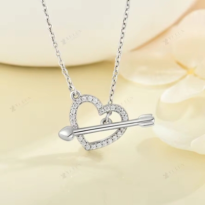 YASVITTI 925 Sterling Silver Collare femminile 'Una freccia attraverso il cuore' Zircon Stone regalo di festa di San Valentino