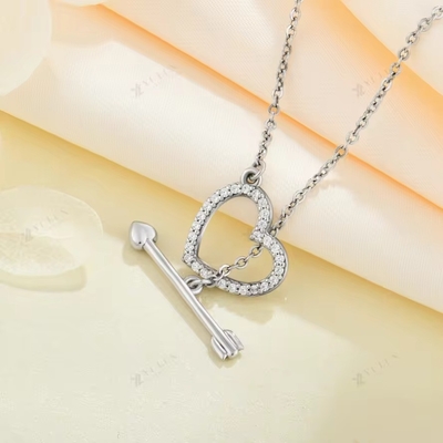 YASVITTI 925 Sterling Silver Collare femminile 'Una freccia attraverso il cuore' Zircon Stone regalo di festa di San Valentino