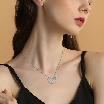 YASVITTI 925 Sterling Silver Collare femminile 'Una freccia attraverso il cuore' Zircon Stone regalo di festa di San Valentino