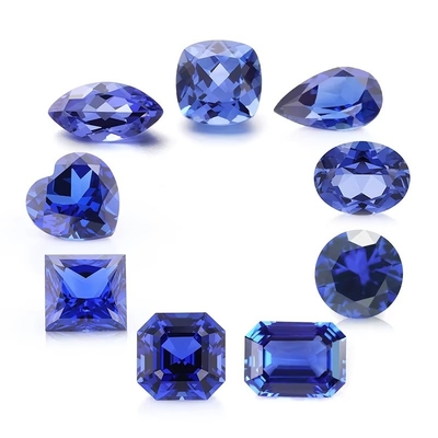 Sapphire blu, gemme coltivate in laboratorio, di varie forme e dimensioni per gioielli