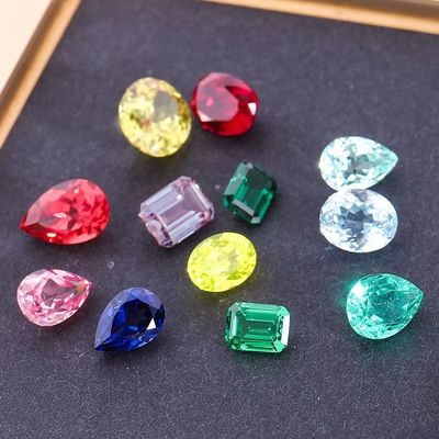 Sintetico di laboratorio Cresciuto Smeraldo Pietre preziose VVS tutte le dimensioni e le forme personalizzate