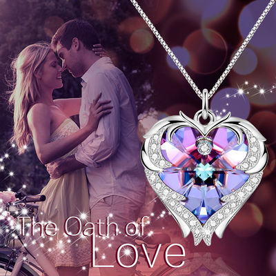 rosa d'avanguardia Crystal Heart Pendant di 18in 0.29oz Sterling Silver Heart Pendant Necklace