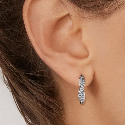 gli orecchini del cerchio intrecciati 1.7g di 0.5in torcono il ODM di Brincos Sterling Silver Studs Party