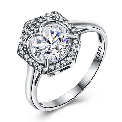 Zircone di lusso Diamond Ring delle frecce del cuore otto dell'argento otto di Ring Couples S925 di nozze dei gioielli